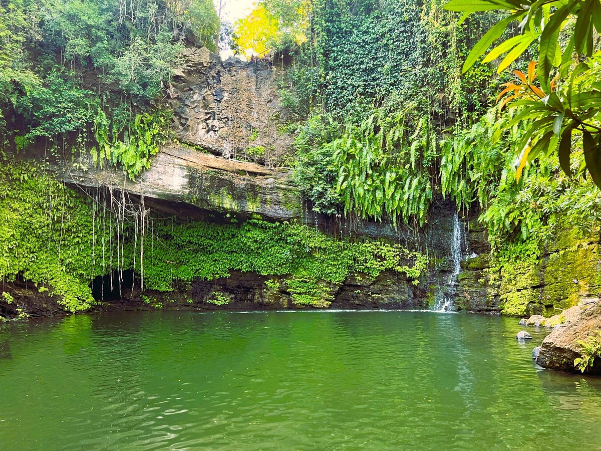 Cascades de Nosy Be - Baignade en forêt tropicale